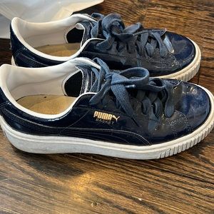 Womens puma basket Navy size 7.5